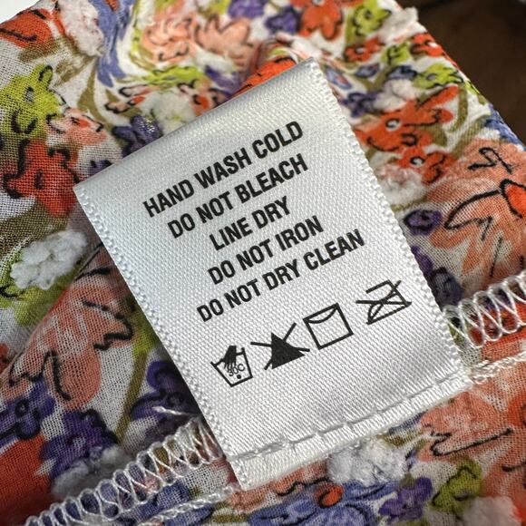 1.State Ruffled Top Sz M Carmine Rose Multicolor Floral Flutter Sleeve Tie Neck - Picture 9 of 10